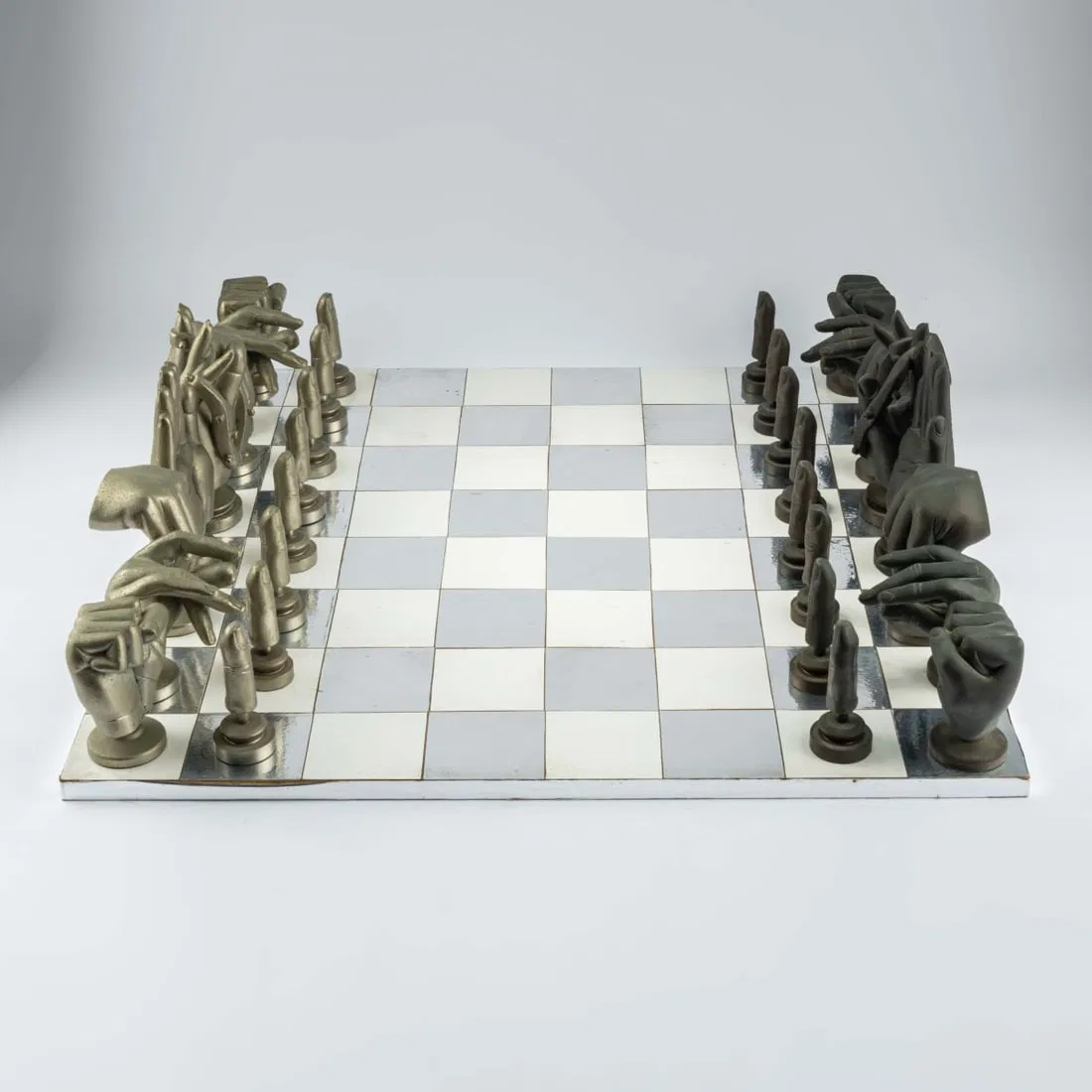 Joachim Schmettau (1937 Bad Doberan - lives and works in Berlin), Chess set, 1972