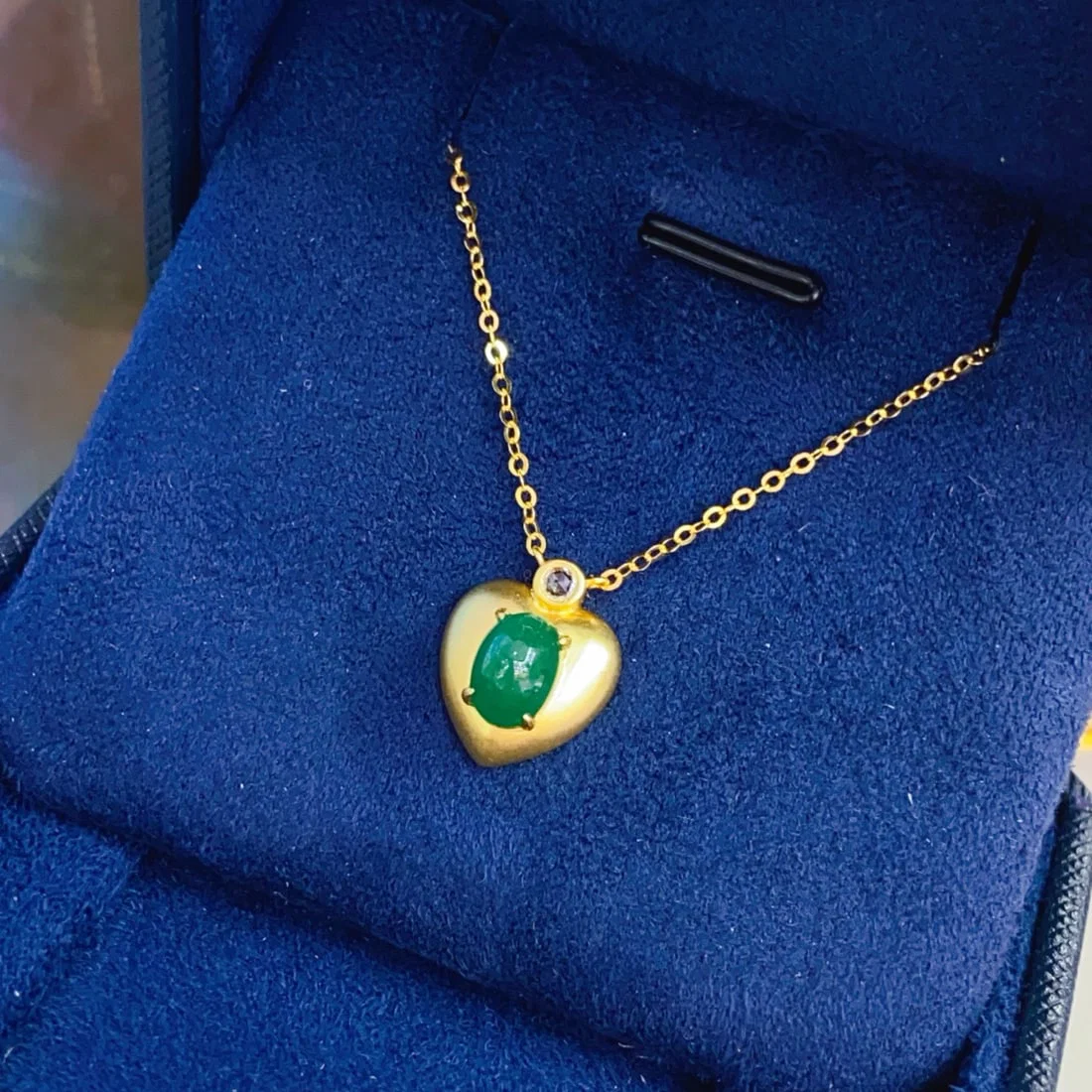 K Gold Natural Emerald Necklace