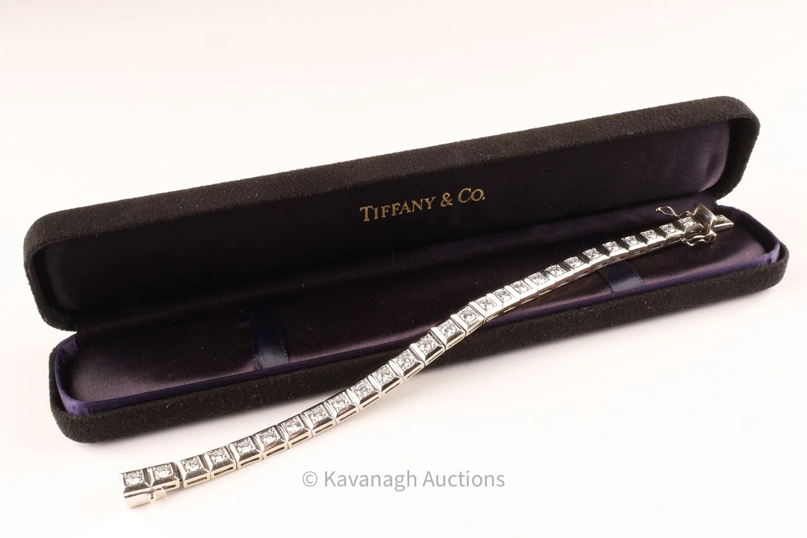 Large Art Deco Style White Gold Diamond Tennis Bracelet, 6.50 Carats