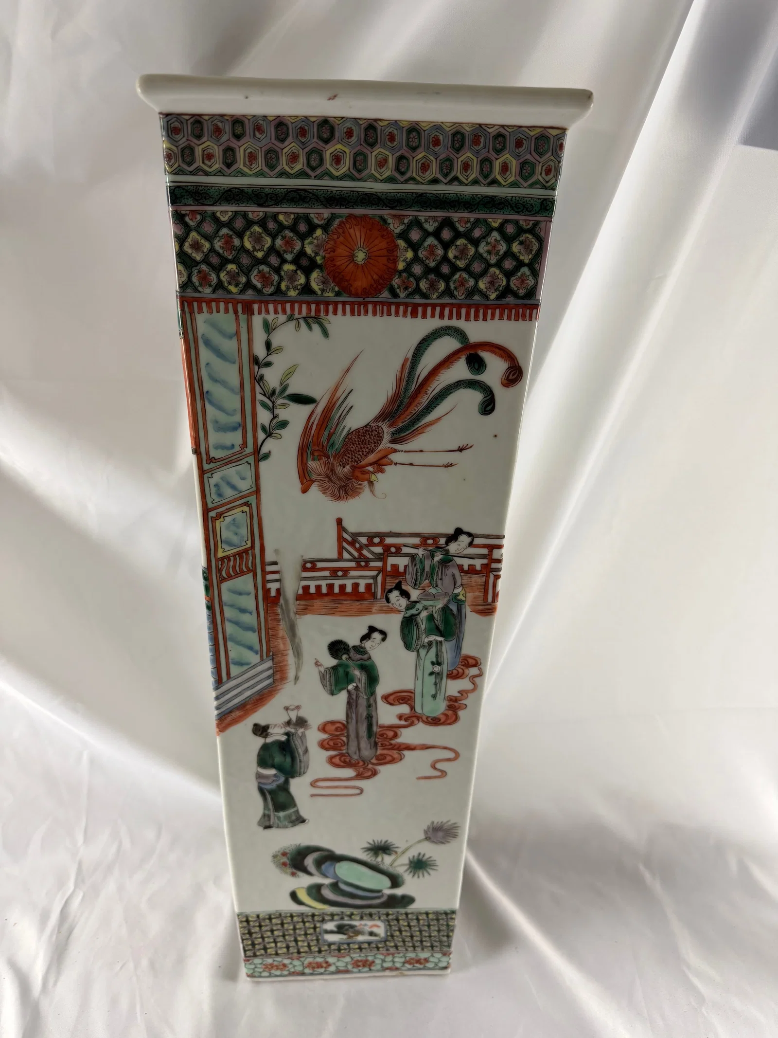 Large Chinese enameled famille rose scene Porcelain China square vase
