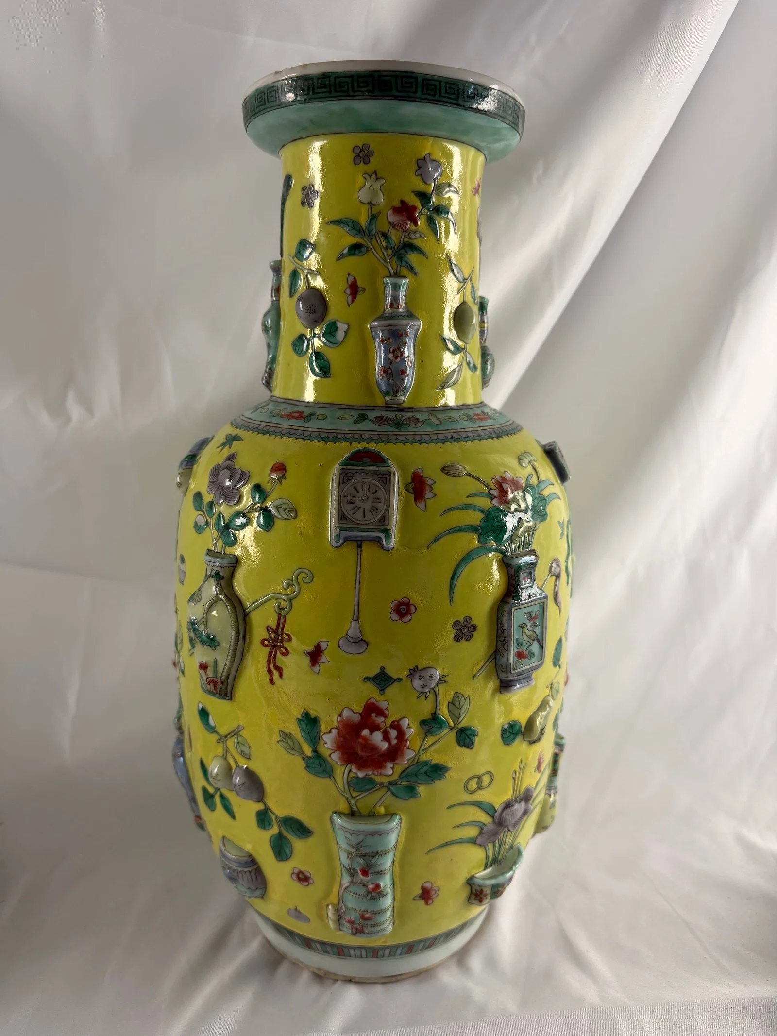 Large Chinese enameled famille rose sculpture Porcelain China vase