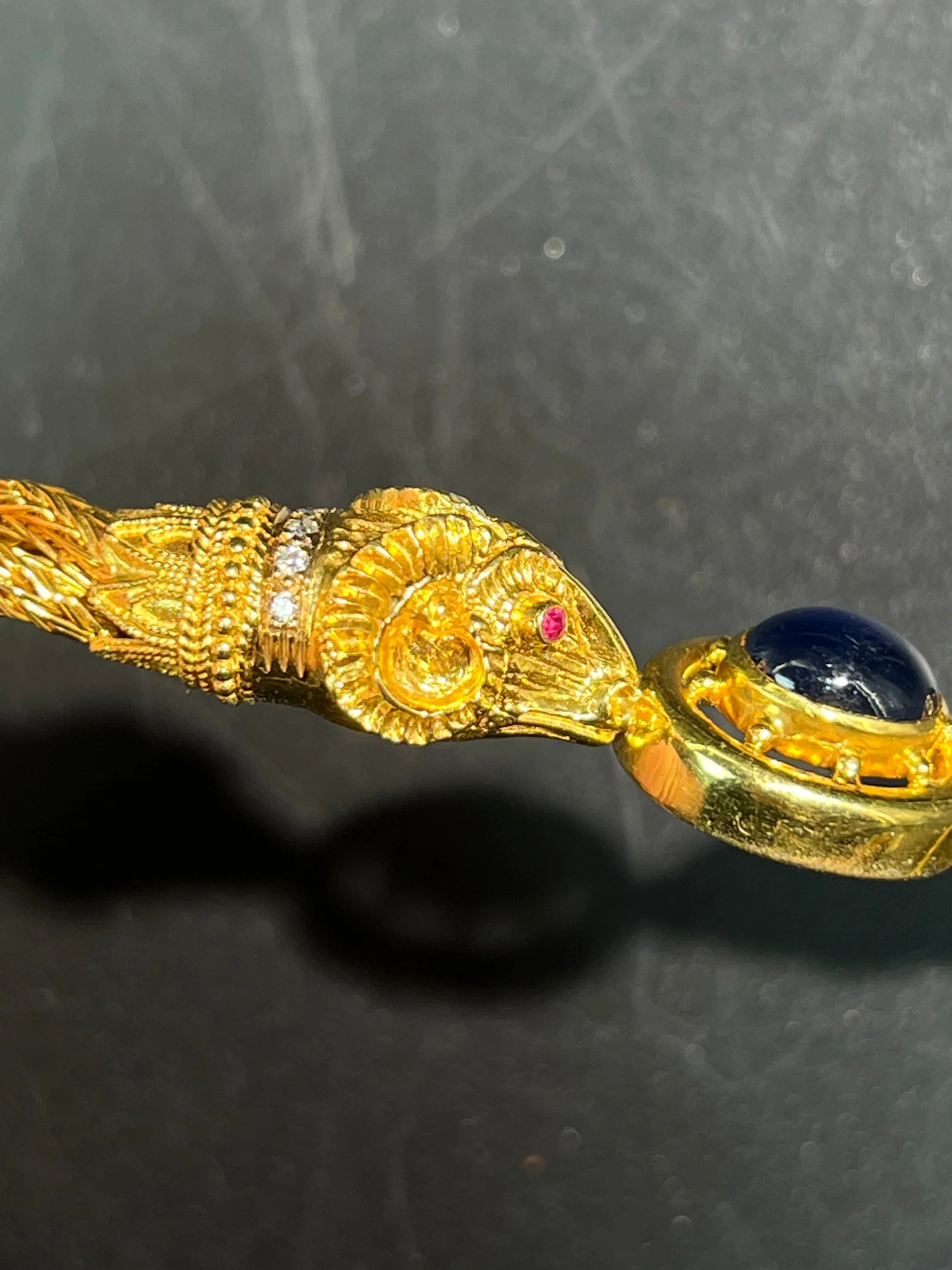 Le Classique 18K Gold Sapphire Double Ram-Head Necklace
