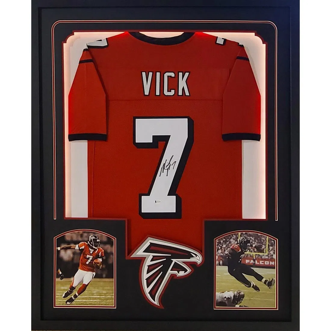 LED Display Atlanta Falcons Jersey Signed by Michael Vick Beckett Authenticated