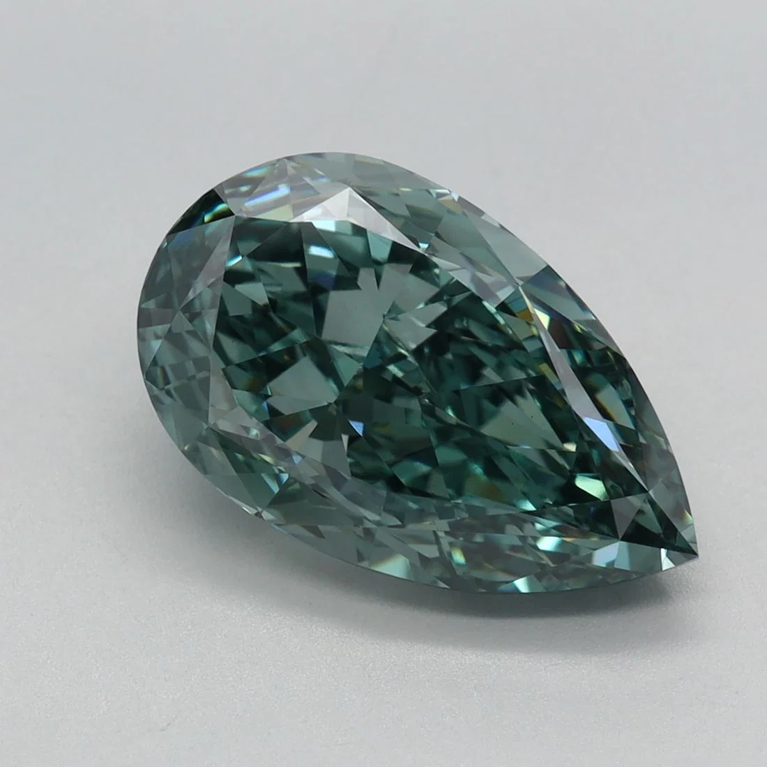 Loose Diamond - PEAR 3.65ct Fancy Vivid Green VVS2