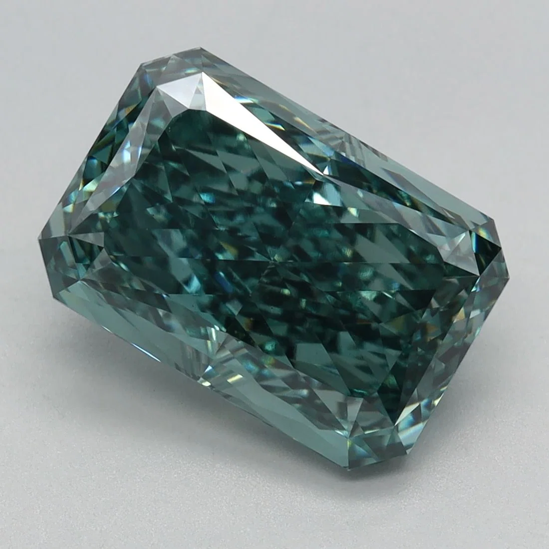 Loose Diamond - RADIANT 3.72ct Fancy Vivid Green VS1