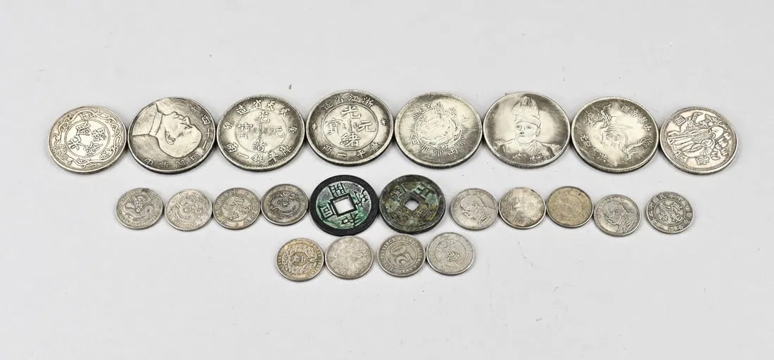 Lot of Chinese coins (23x)