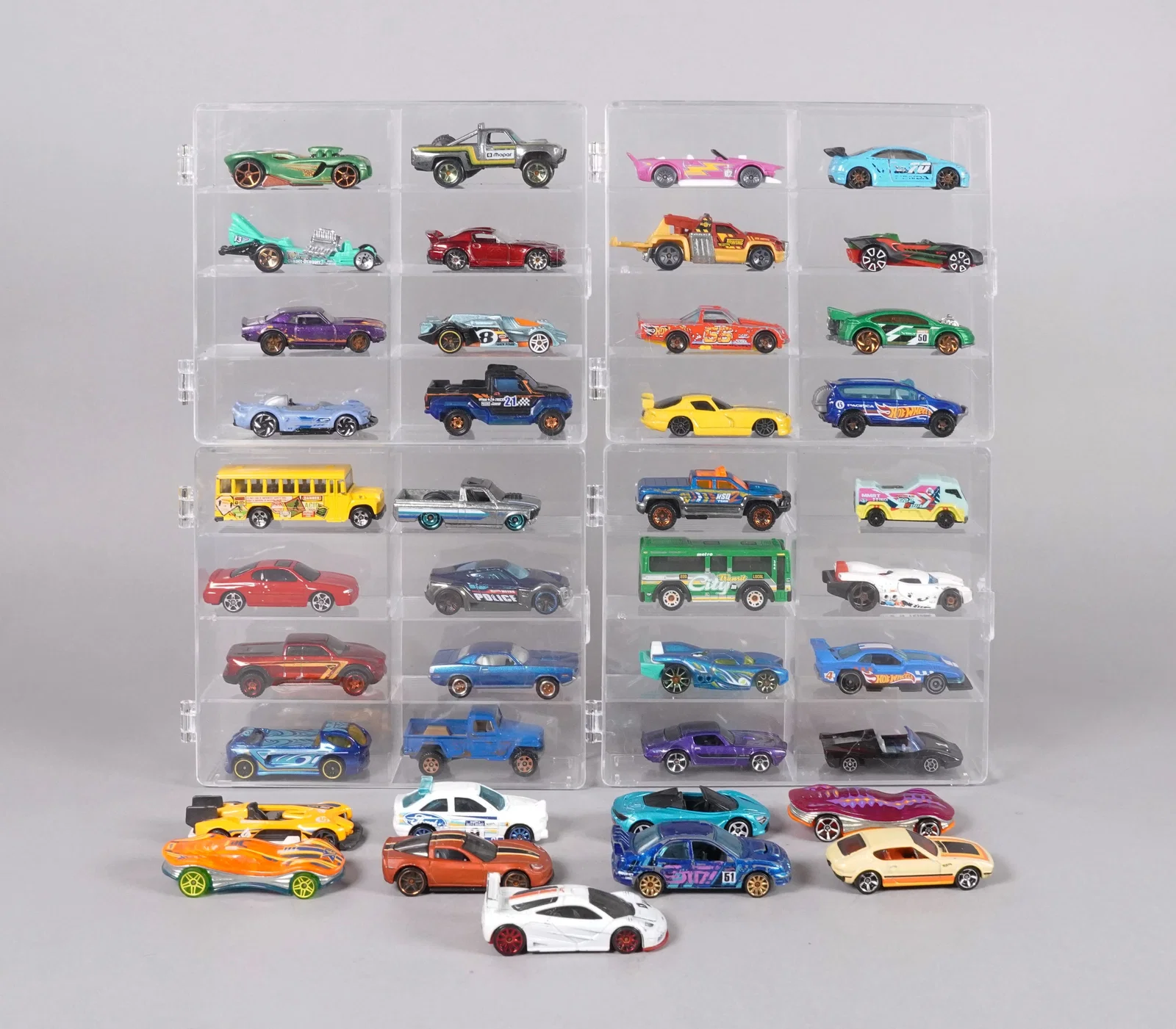 Lots vintage Hot Wheels.
