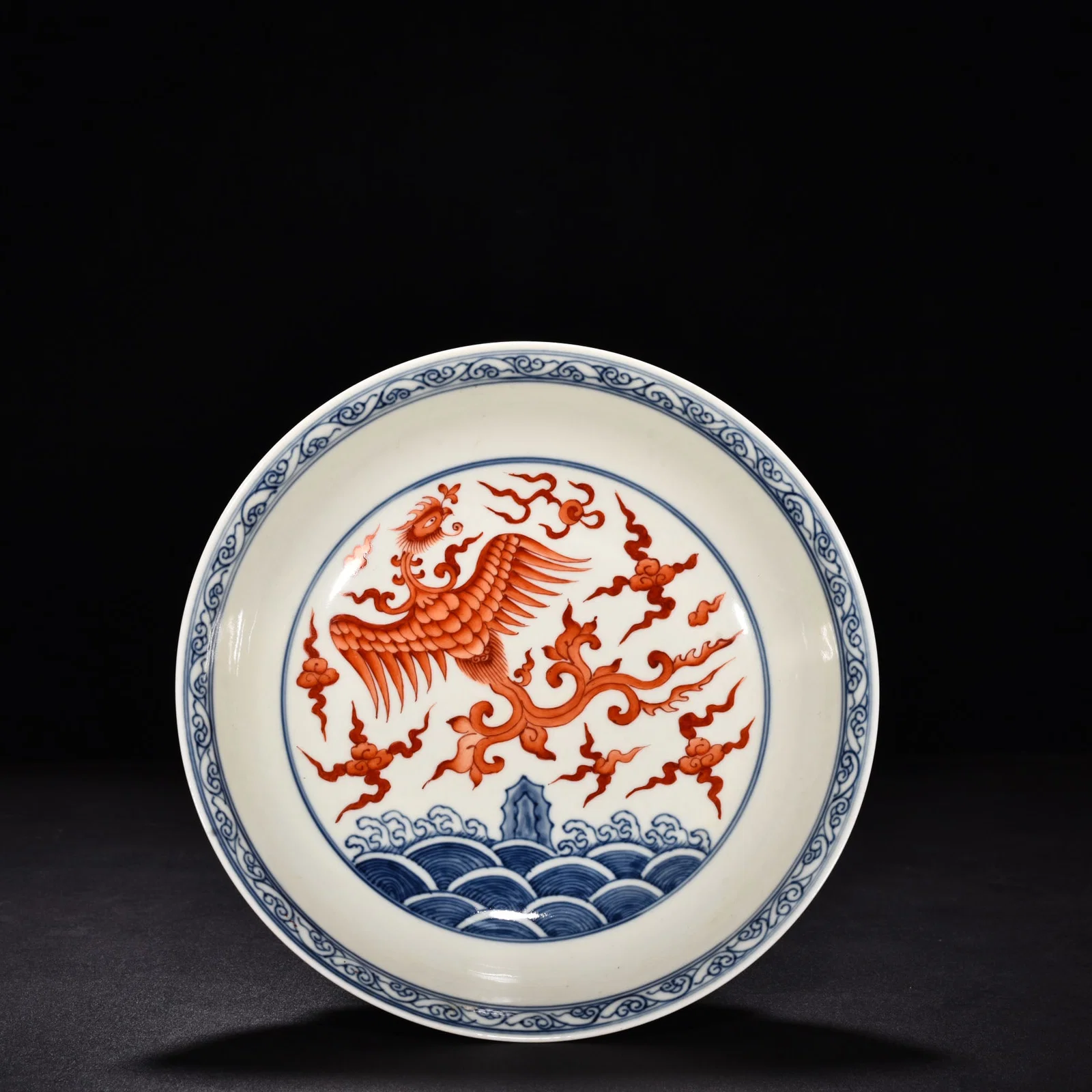 Ming Dynasty Chenghua blue and white alum red phoenix porcelain plate