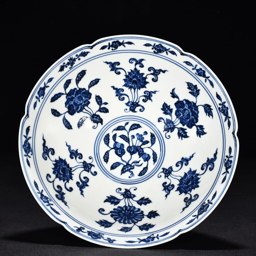 Ming Dynasty Xuande blue and white flower and fruit porcelain bowl
