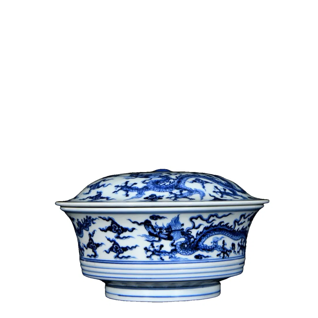 Ming Xuande Blue and White Dragon Pattern Covered Bowl