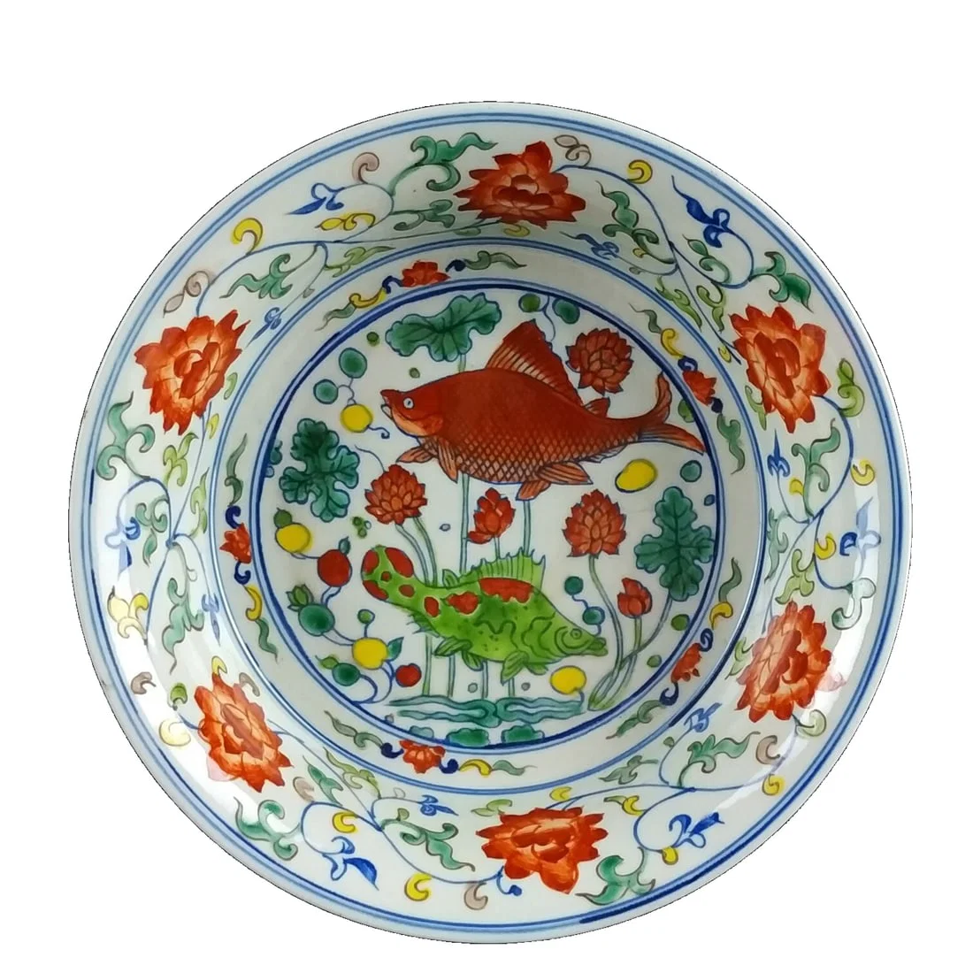 Ming Xuande Polychrome Fish and Grass Plate