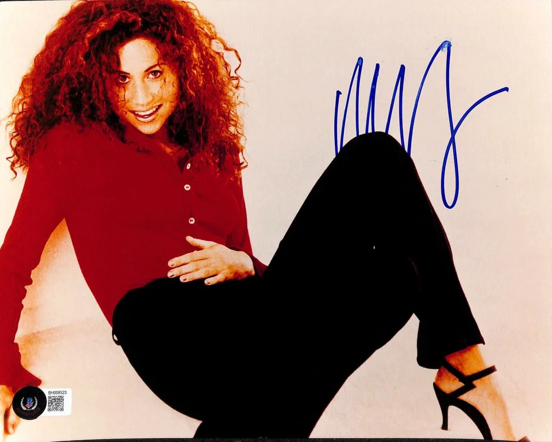 Minnie Driver Signed 8x10 Photograph Good Will Hunting Beckett Authenticated