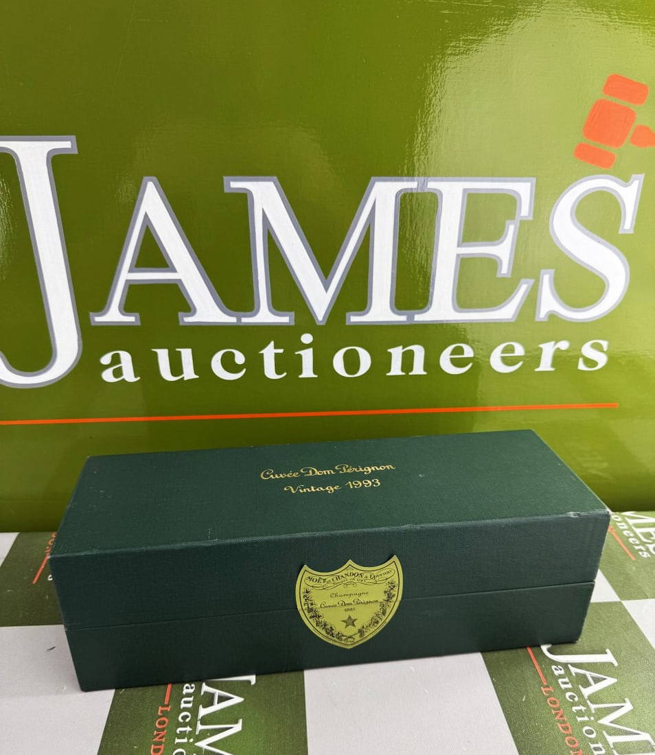 Mot & Chandon, Cuve Dom Perignon 1993 Vintage Champagne, 12.5% vol, 75cl