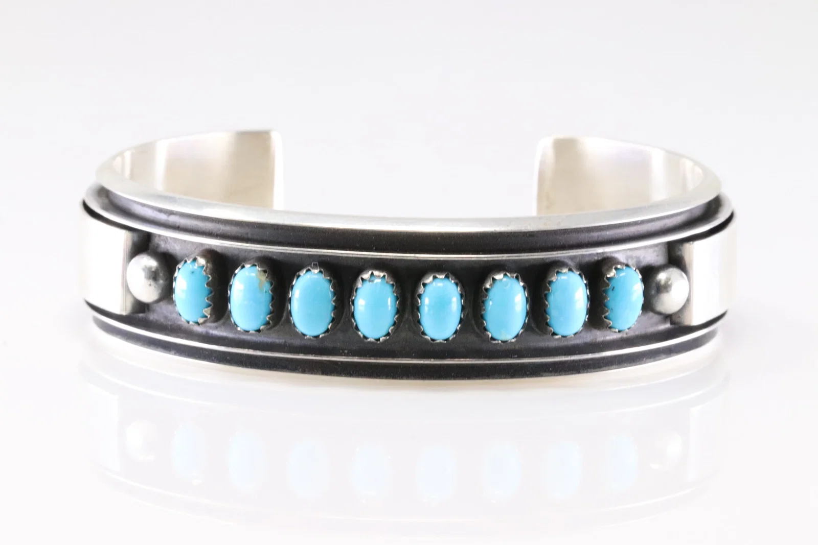 Native America Navajo Sterling Silver Kingman Turquoise Bracelet Cuff By James.