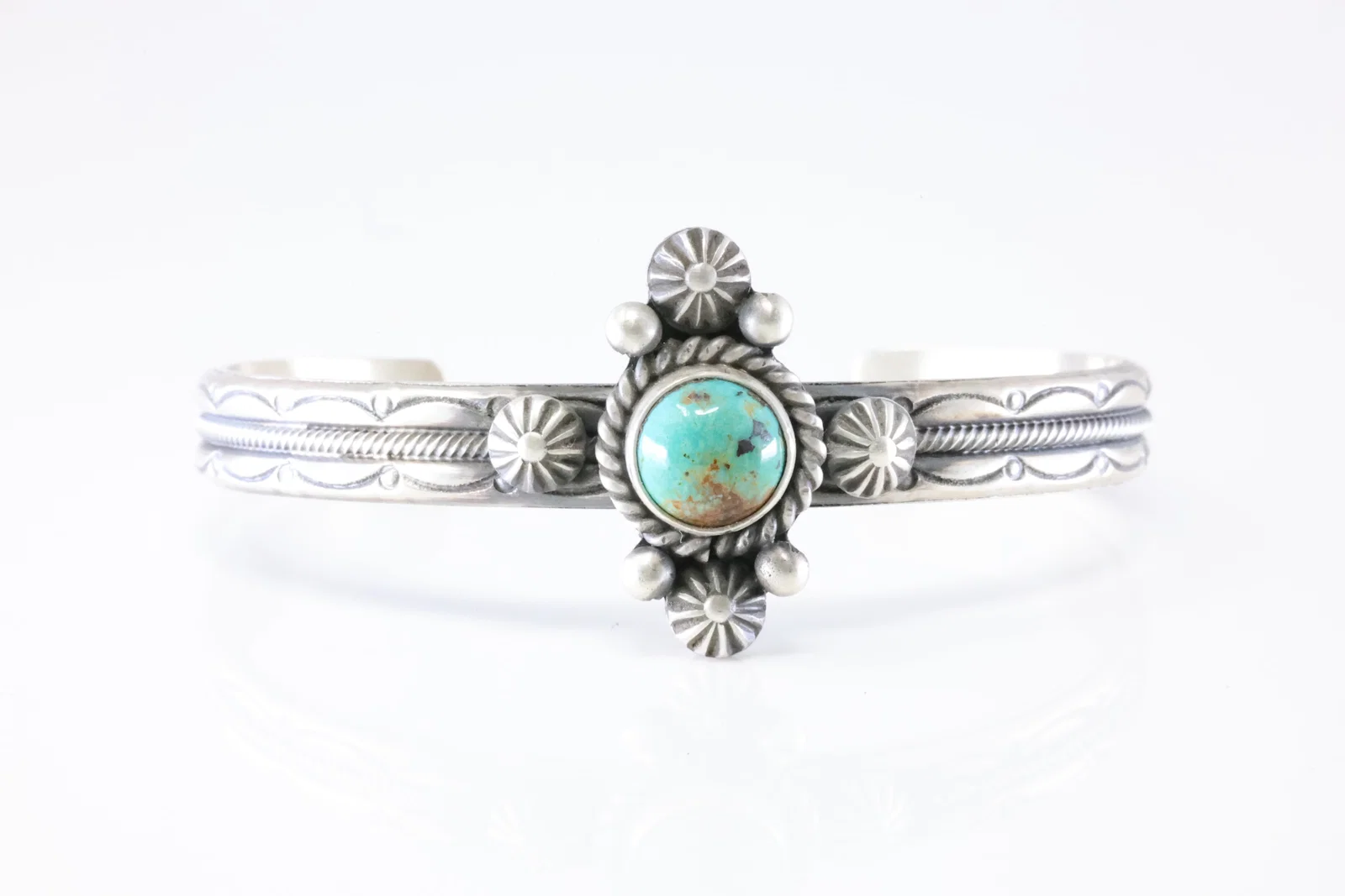 Native America Navajo Sterling Silver Kingman Turquoise Bracelet Cuff By Mike Calladitto.