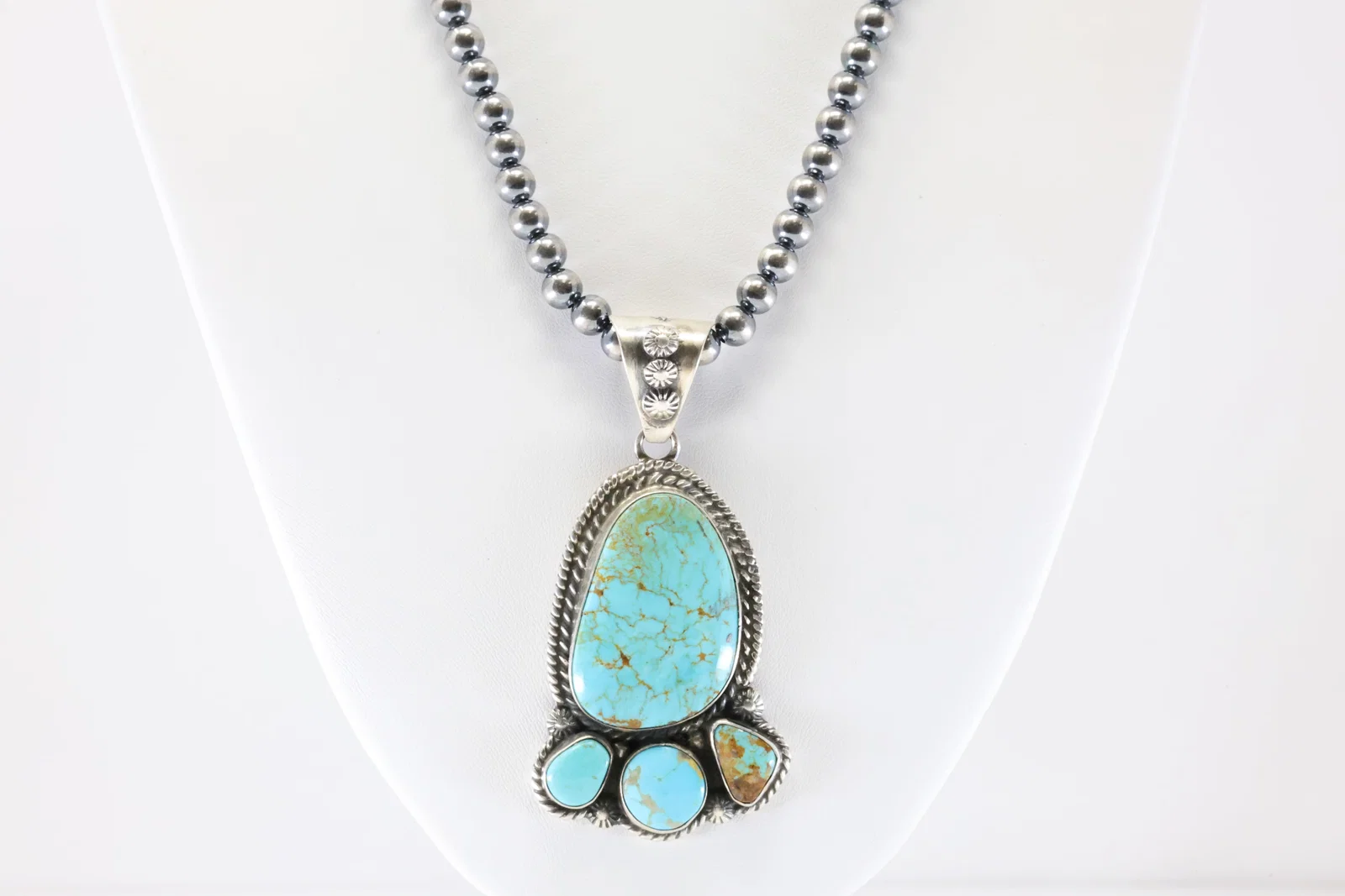 Native America Navajo Sterling Silver Kingman Turquoise Pendant By Elouise Kee. With Sterling