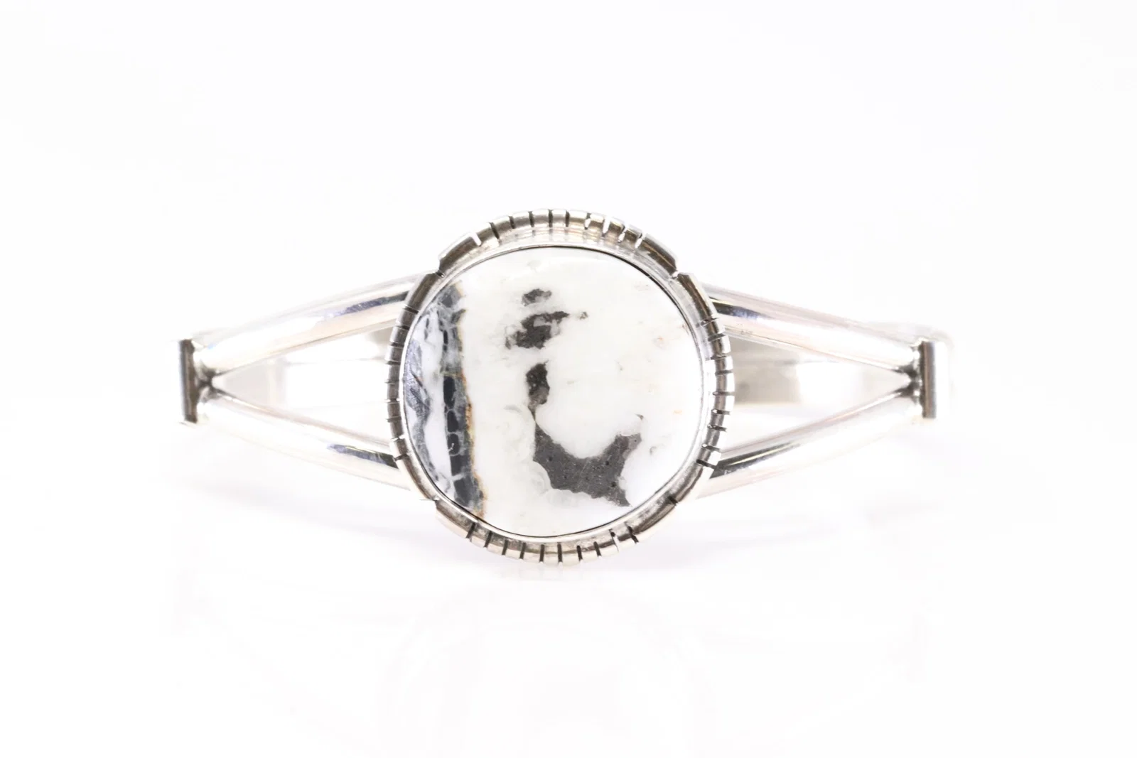 Native American Navajo Sterling Silver White Buffalo Bracelet Cuff By SE.