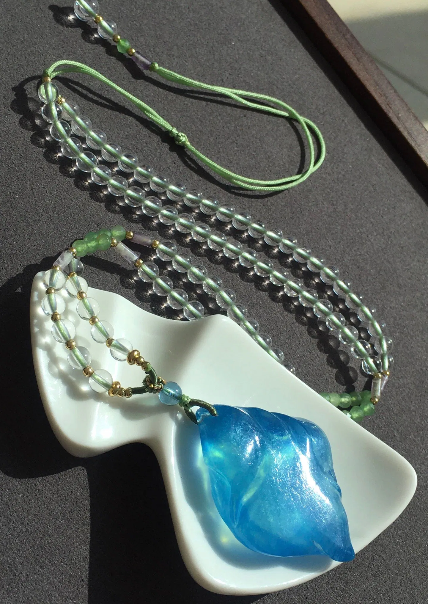 Natural aquamarine pendant