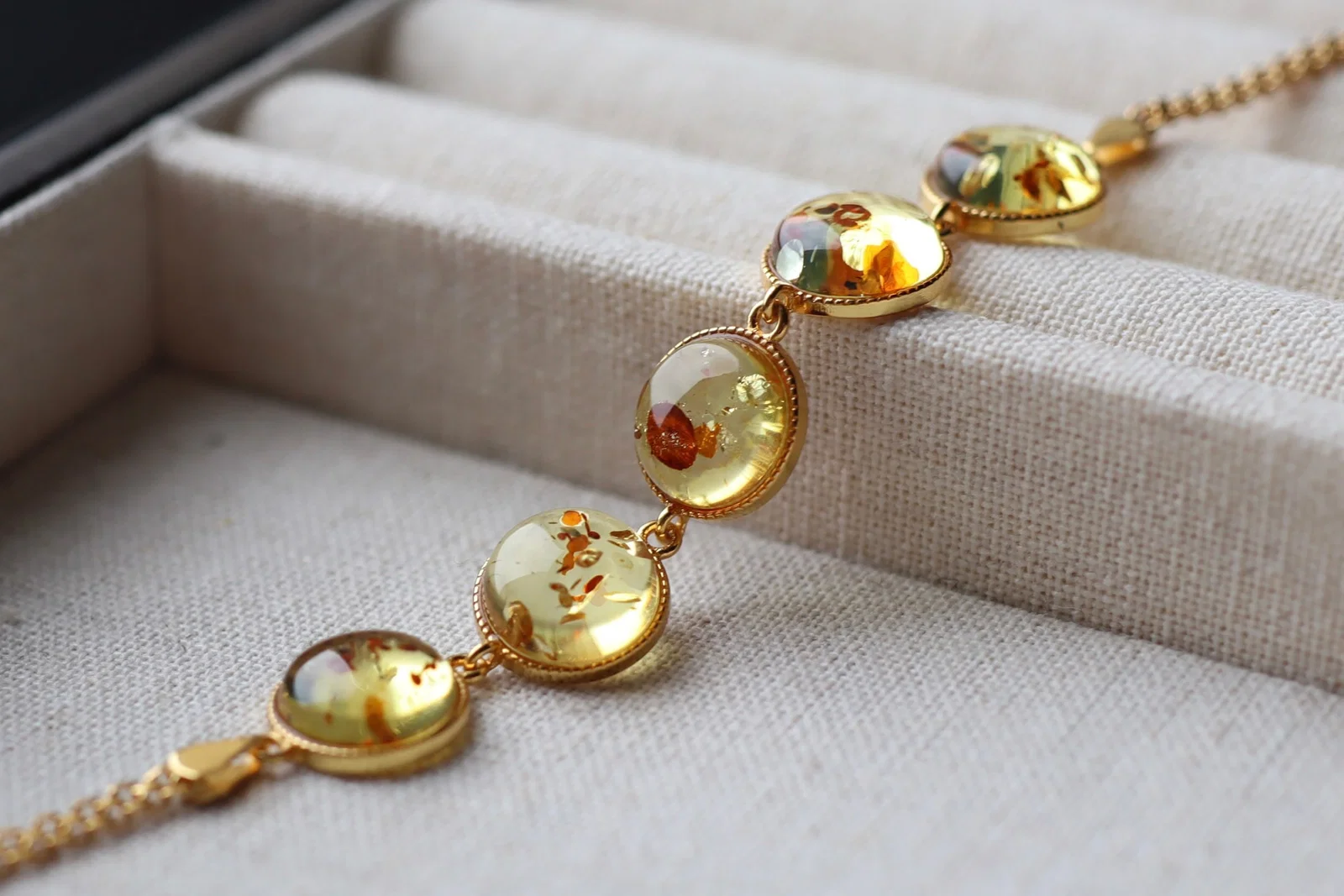 Natural Flower Amber Bracelet in Sterling Silver with 18K Gold