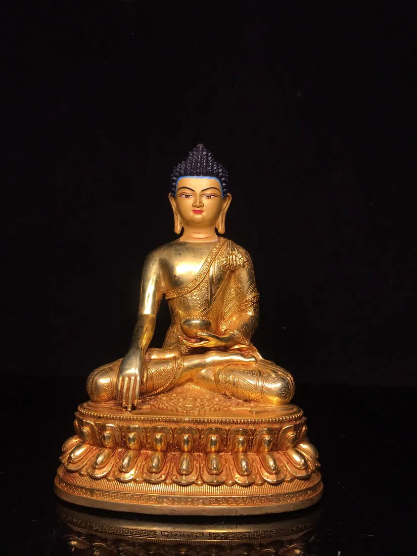 Nepalese craft gold-painted face Shakyamuni Buddha statue