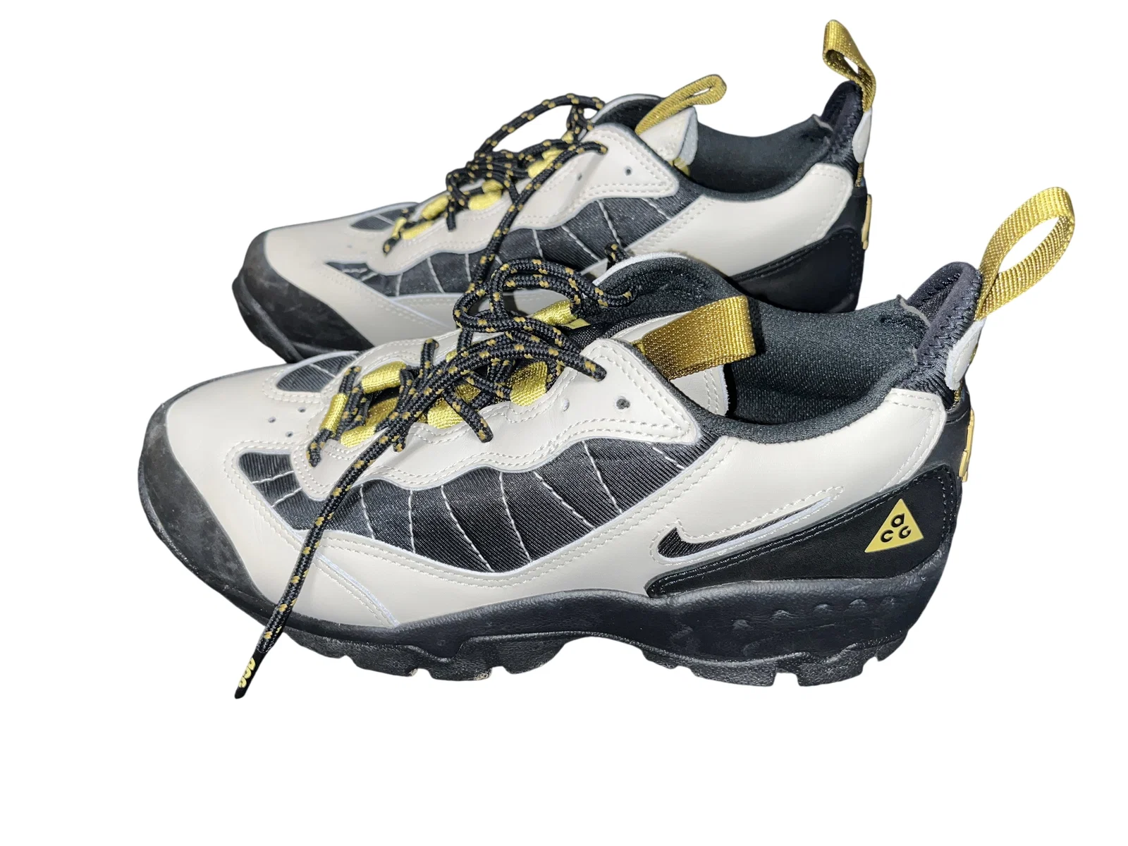 Nike ACG Air Mada Light Bone DO9332-001