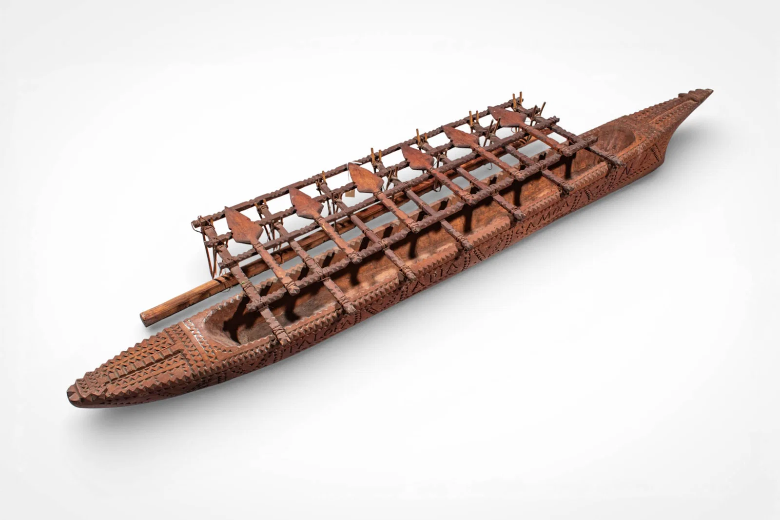 OCEANIC CANOE MODEL