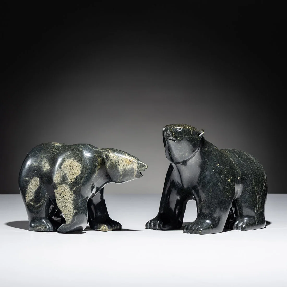 Ohito Ashoona (Inuit [Kinngait], b. 1952) Bears