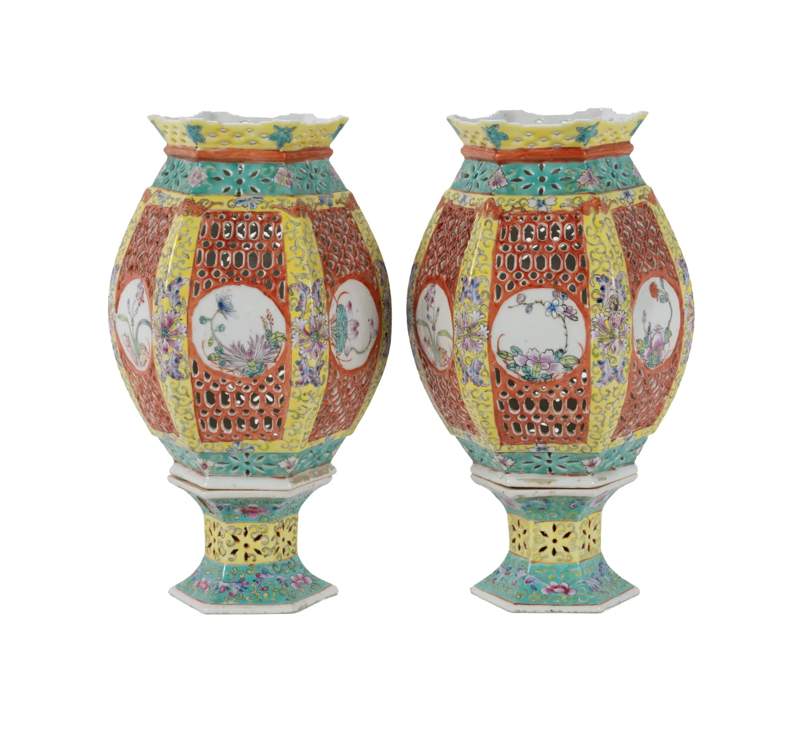 PAIR OF HEXAGONAL FAMILE ROSE LANTERNS