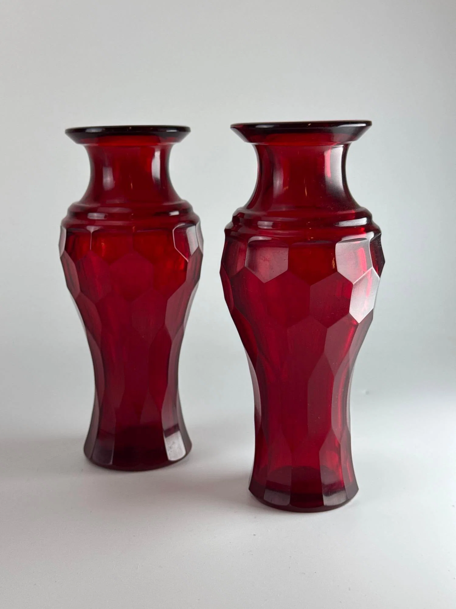 PAIR OF MINIATURE CHINESE RUBY RED PEKING GLASS URNS