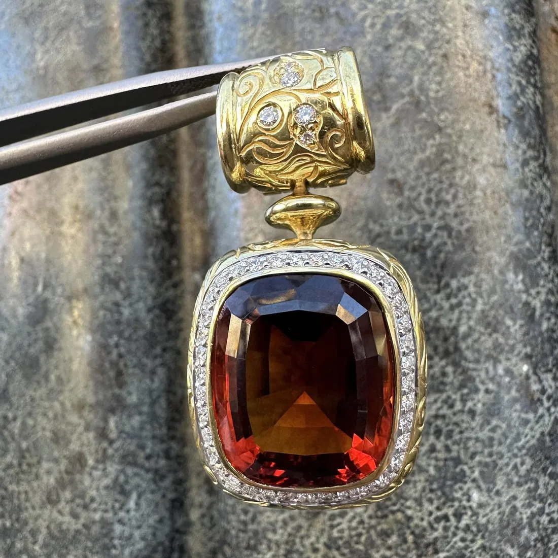 Pendant with Madeira Citrine Cushion and Diamonds in 18k Yellow Gold by SeidenGang
