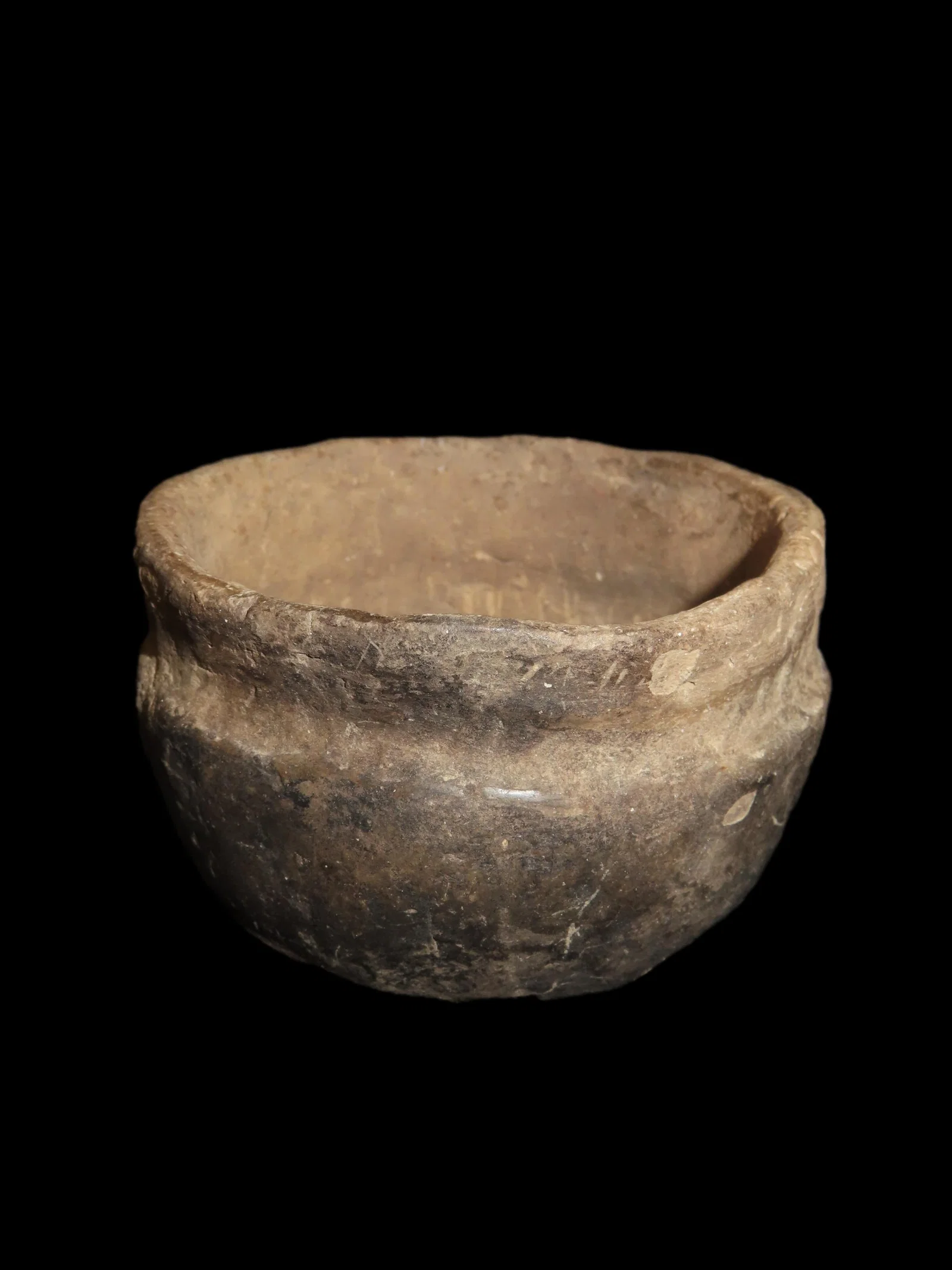 Perfect Solid Mississippian Pottery Bowl found in Pemiscott Co. Missouri. 3 1/2" wide by 2 1/4"