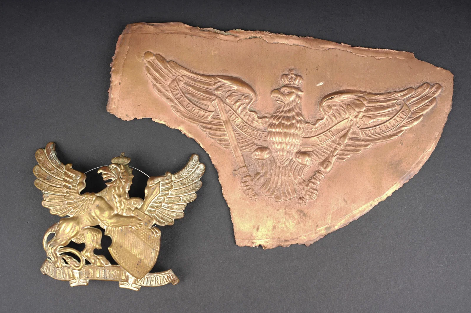 Plaques de casques a pointe Bade et Grenadier. Pickelhaube plates of Baden and Grenadier regiments