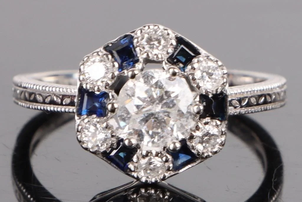 PLATINUM NATURAL DIAMOND SAPPHIRE LADIES RING