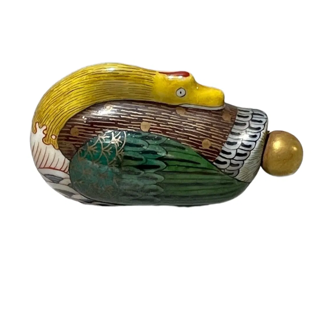 Qianlong Period Hand-painted Enamel Goose Snuff Bottle
