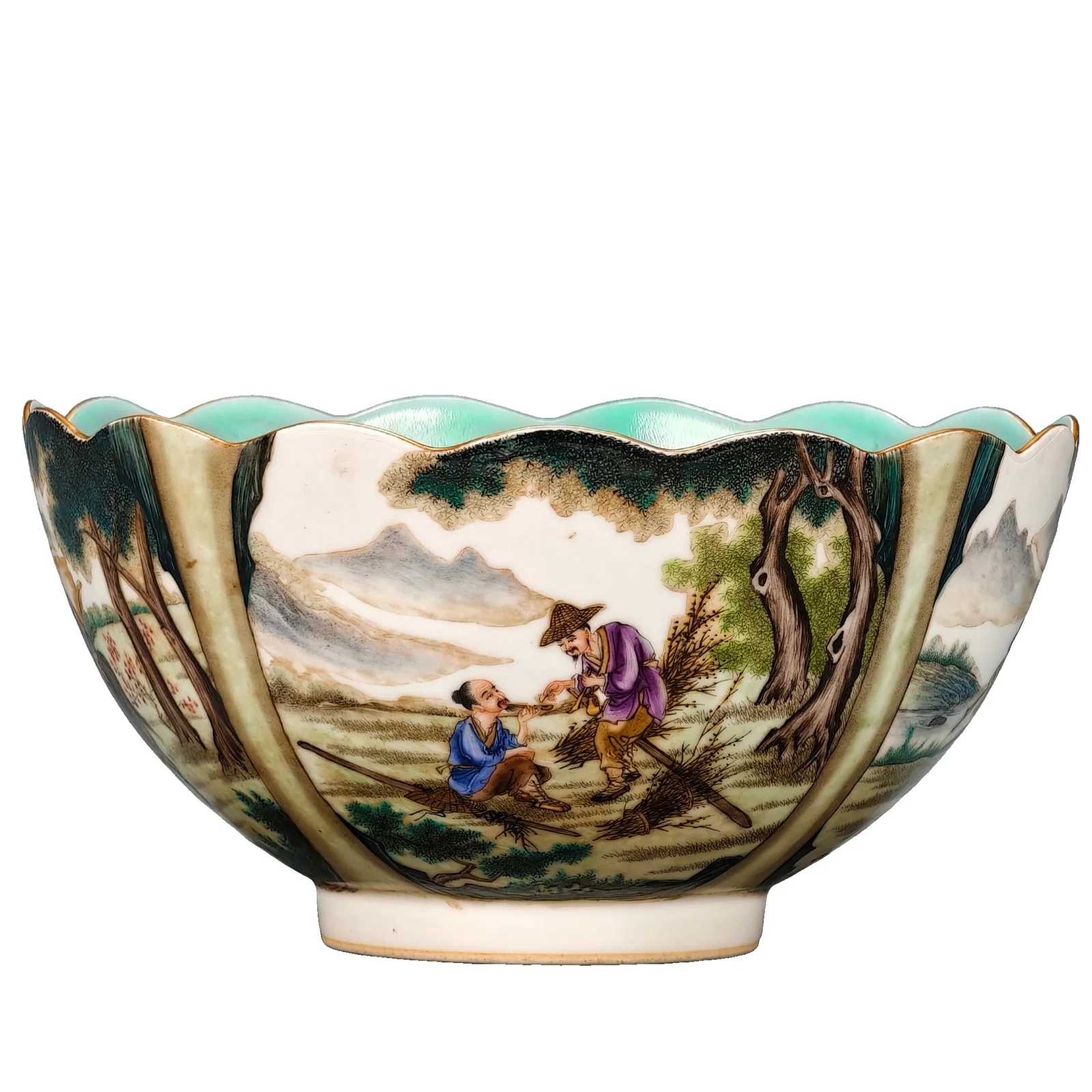 Qianlong period, Qing Dynasty, famille rose figure bowl with petal-shaped mouth.
