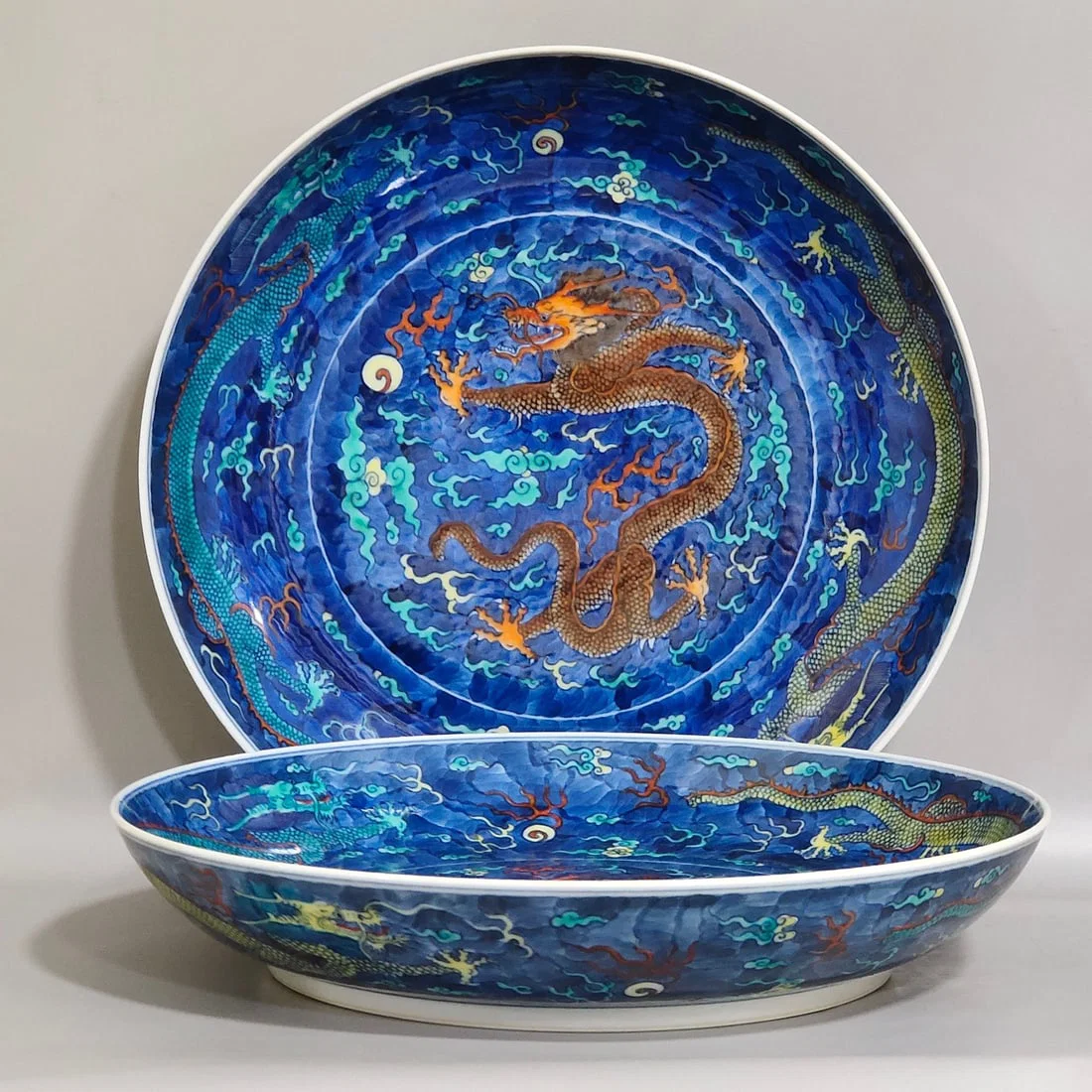 Qing Dynasty Daoguang Famille rose five Dragon porcelain Plate