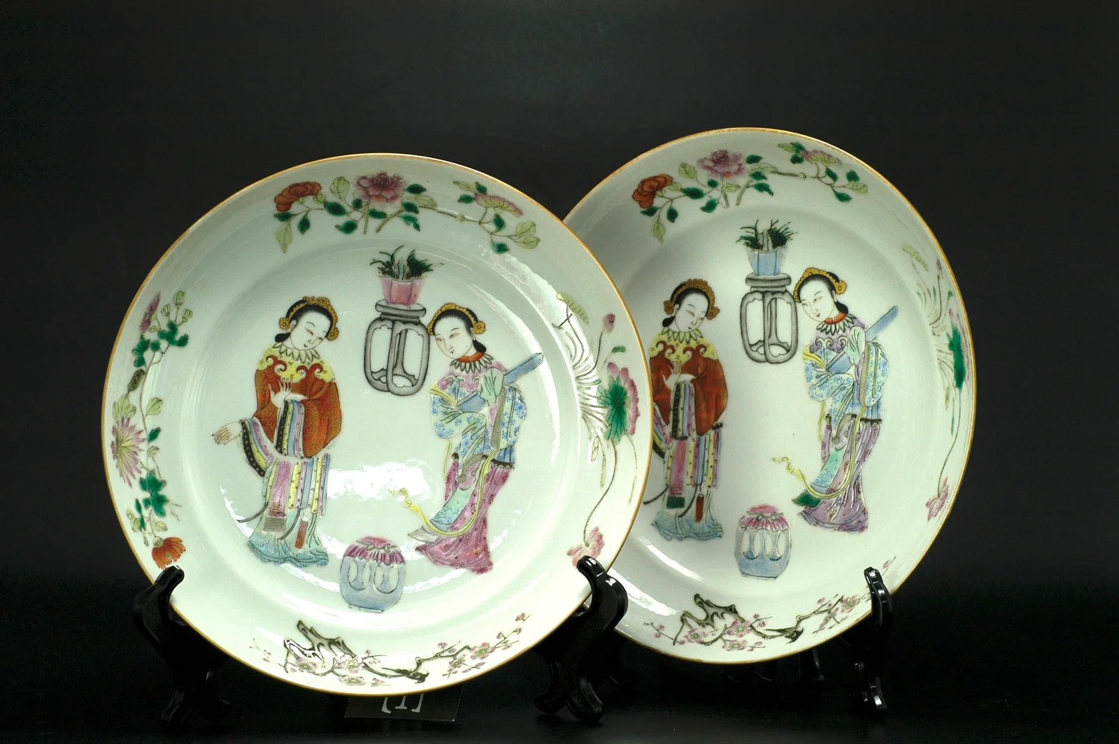 Qing Dynasty Famille Rose Ladies and Boys Foliated Rimmed Dish, a Pair