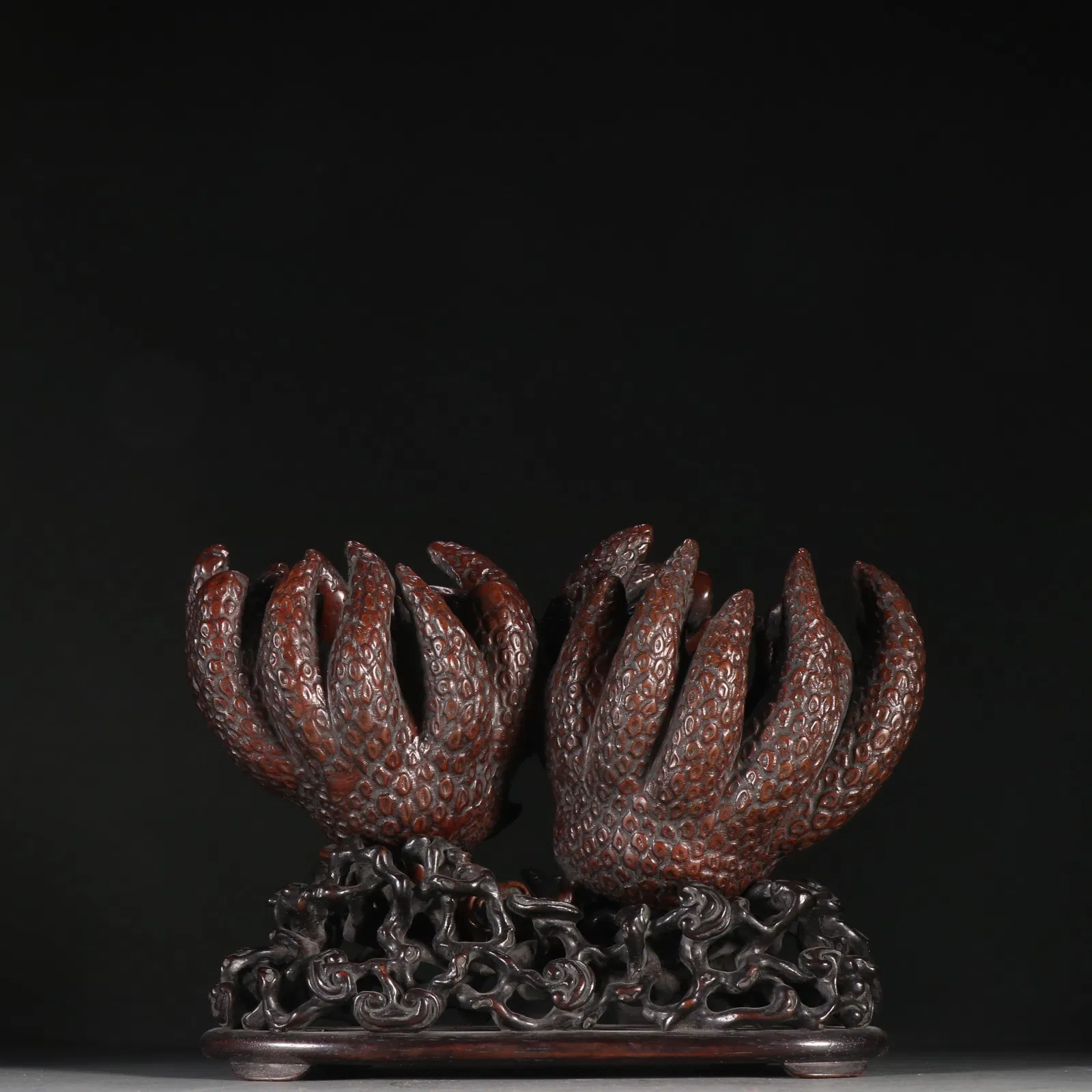 QING DYNASTY HUANGHUALI BUDDHA HAND