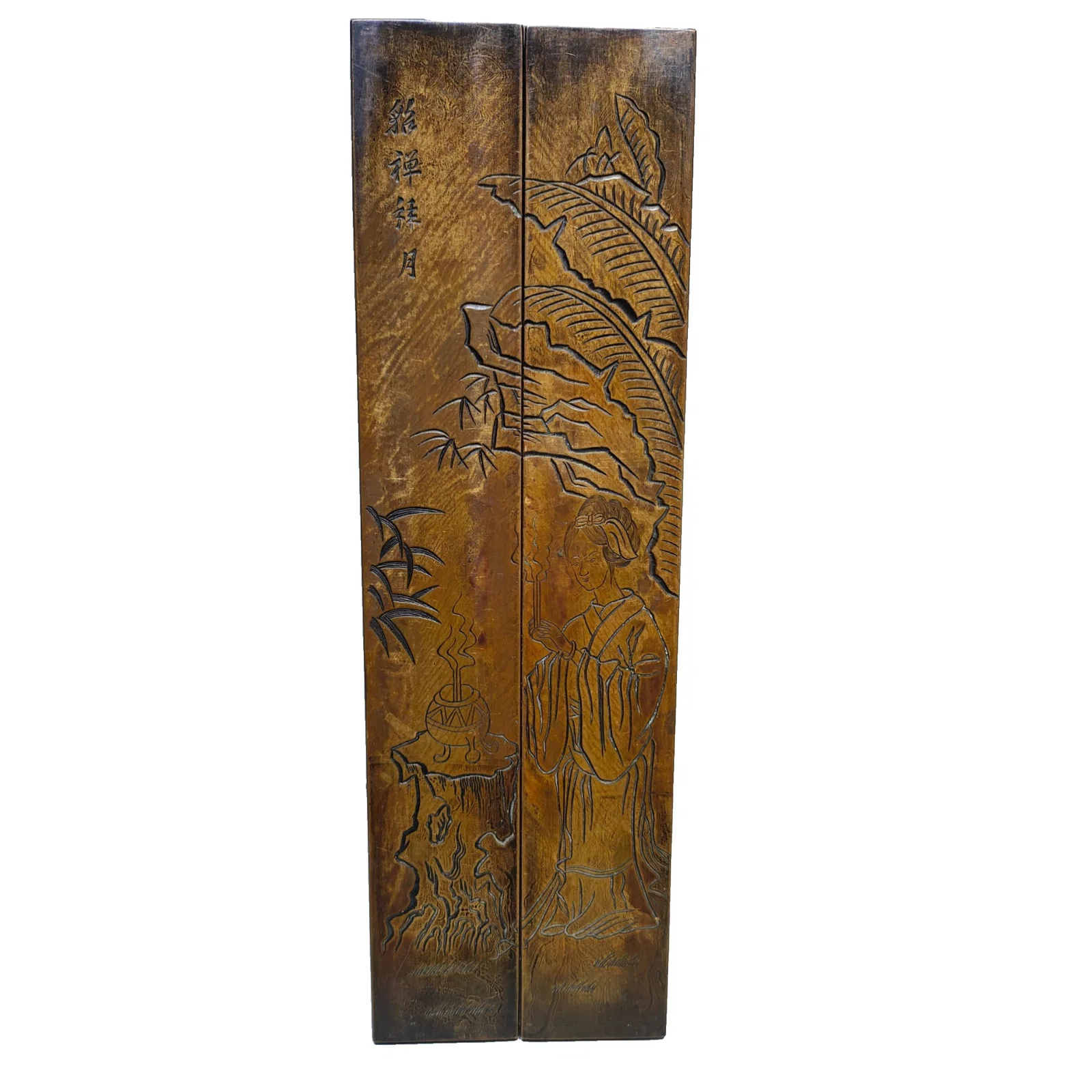 Qing Dynasty pure hand-carved Diaochan worshipping the moon bronze ornaments, one pair.