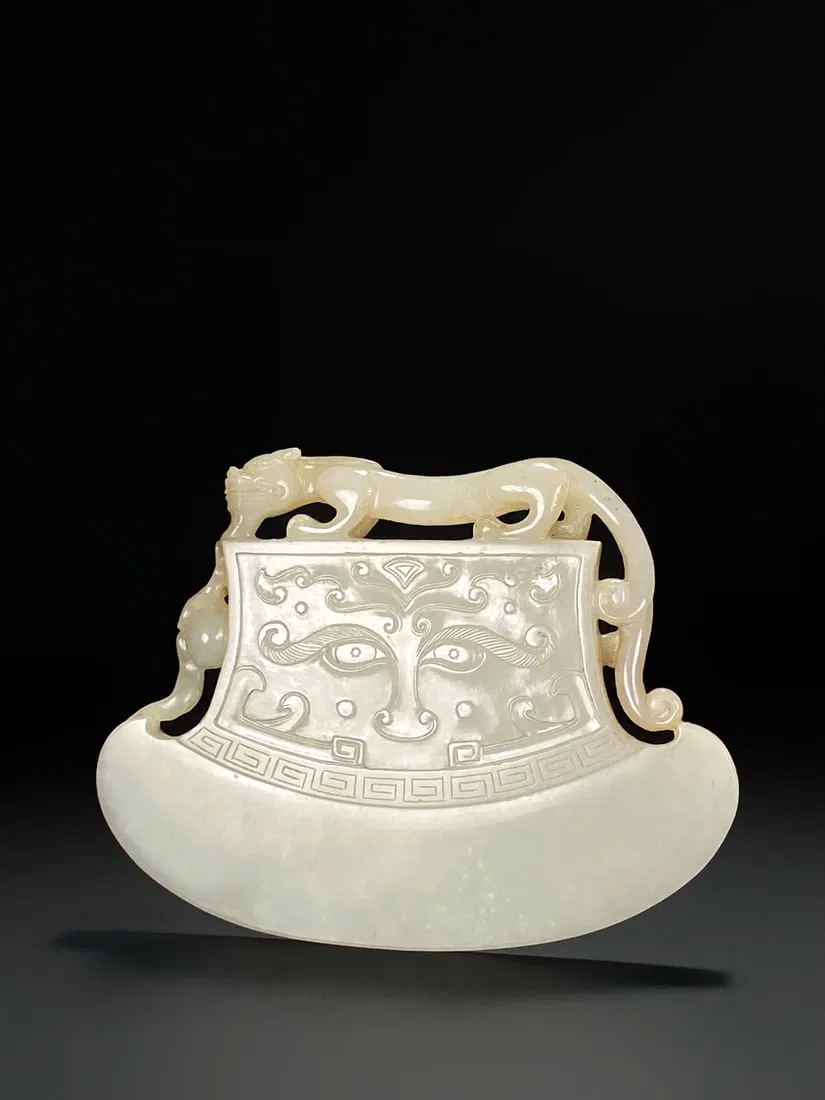 QING DYNASTY QIANLONG PERIOD JADE AXE WITH CHILONG PATTERN