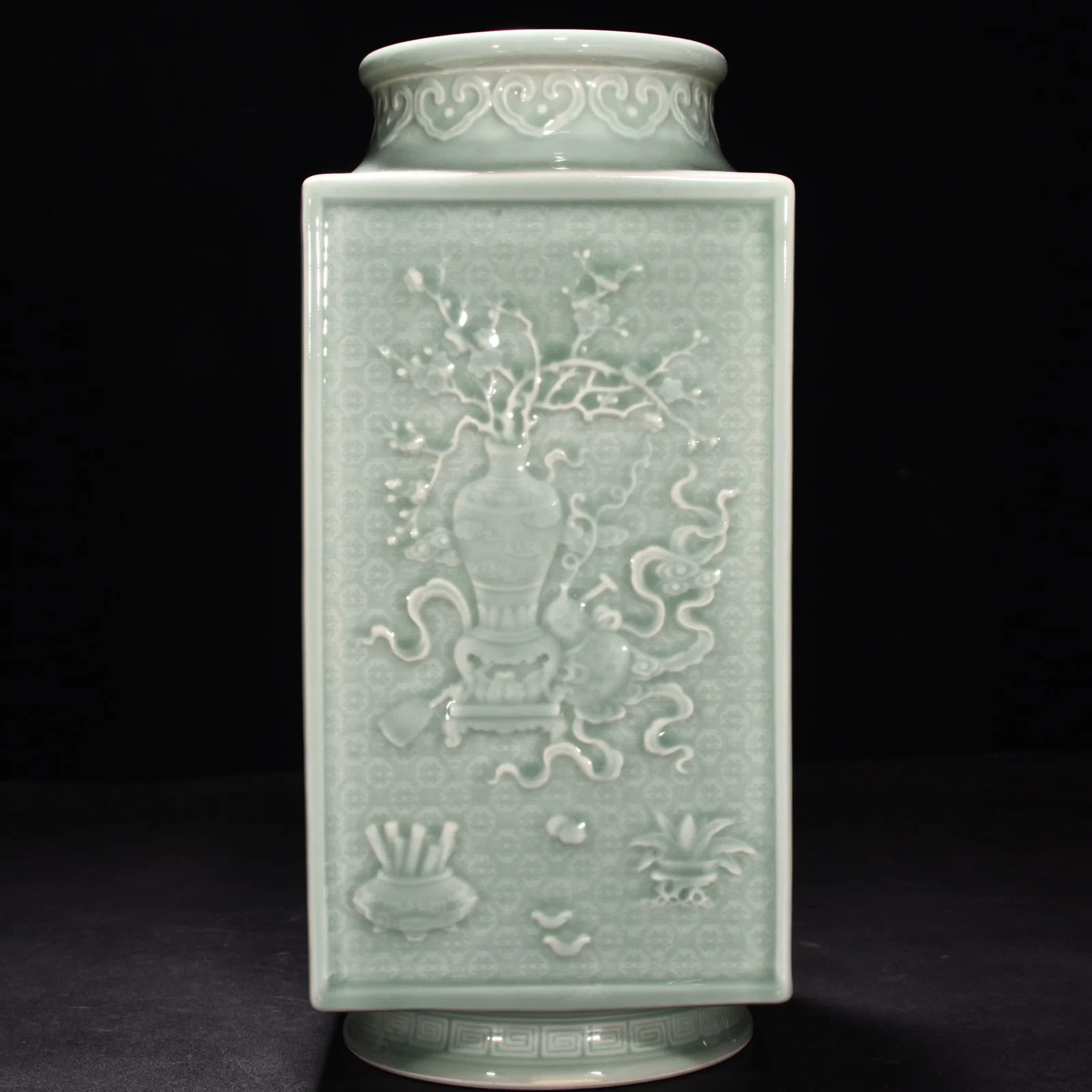 Qing Dynasty Qianlong pink celadon glaze carved ancient flower Cong style square vase