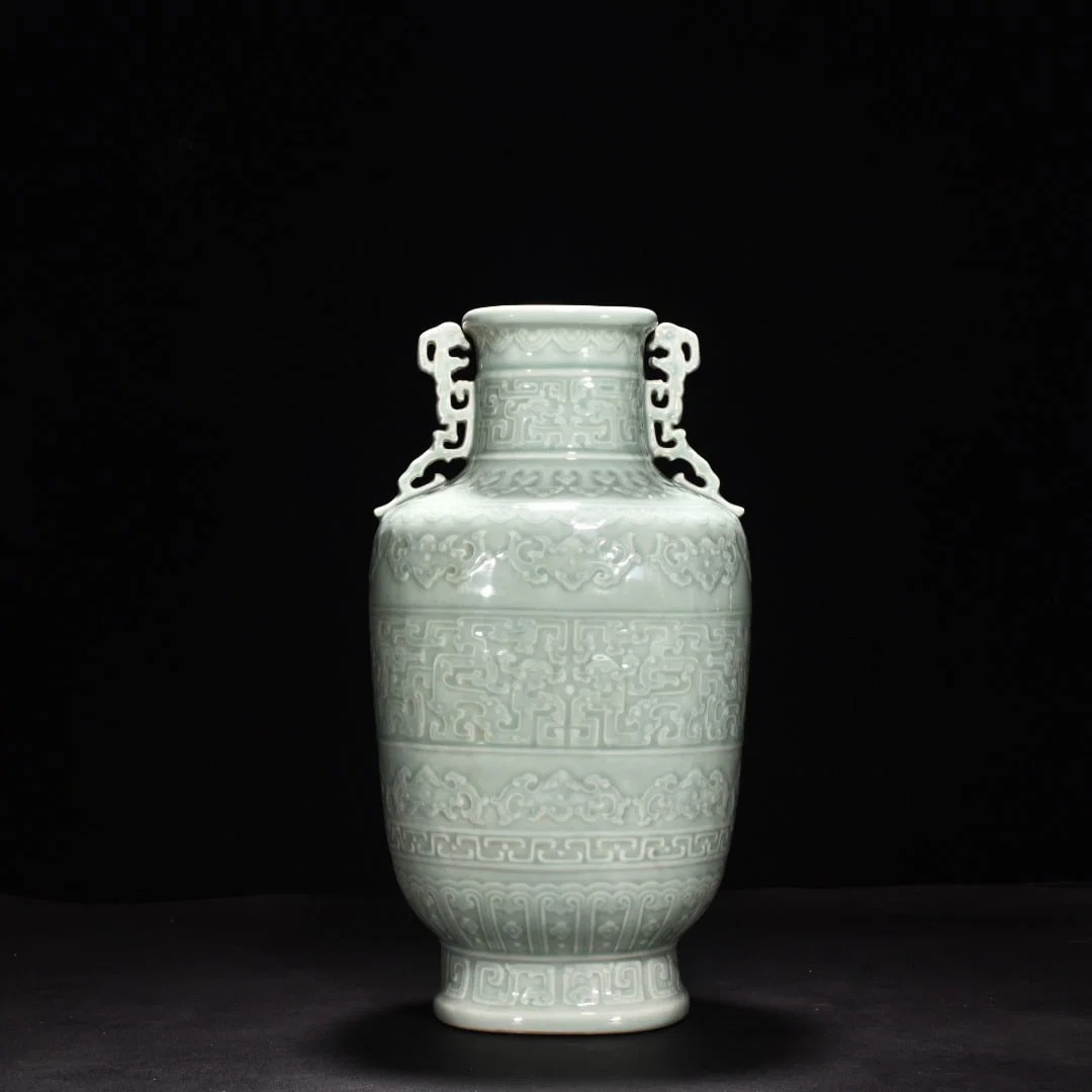 Qing Dynasty Qianlong pink celadon glaze Kui dragon double-eared square vase