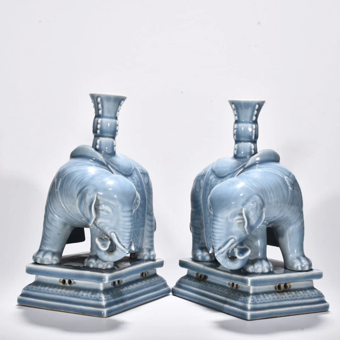 Qing Dynasty Qianlong pink celadon glaze Taiping elephant candlestick