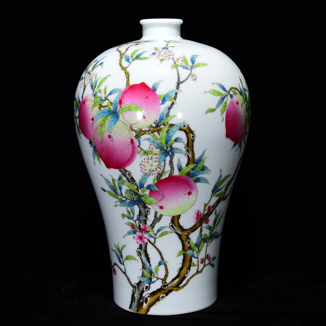 Qing Dynasty Yongzheng pastel longevity and wealth plum vase