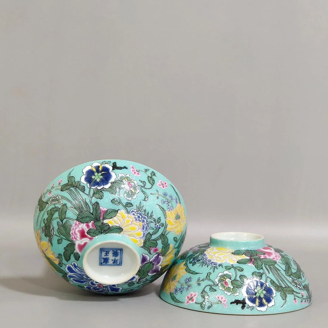 Qing Dynasty Yongzheng Turquoise Lvzha Dao Sanqiu Cup