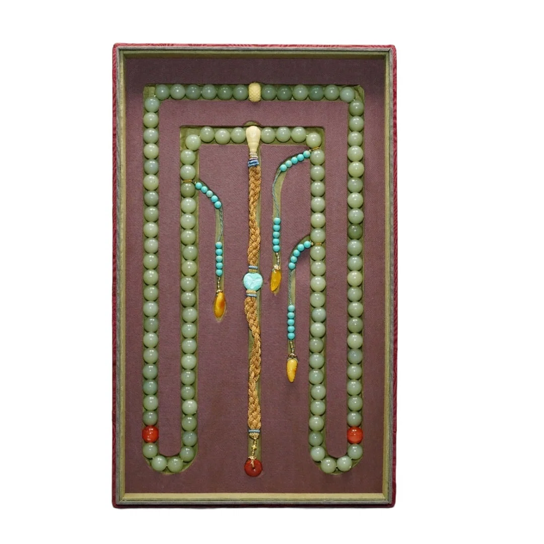 Qing Hetian jade morning pearl set