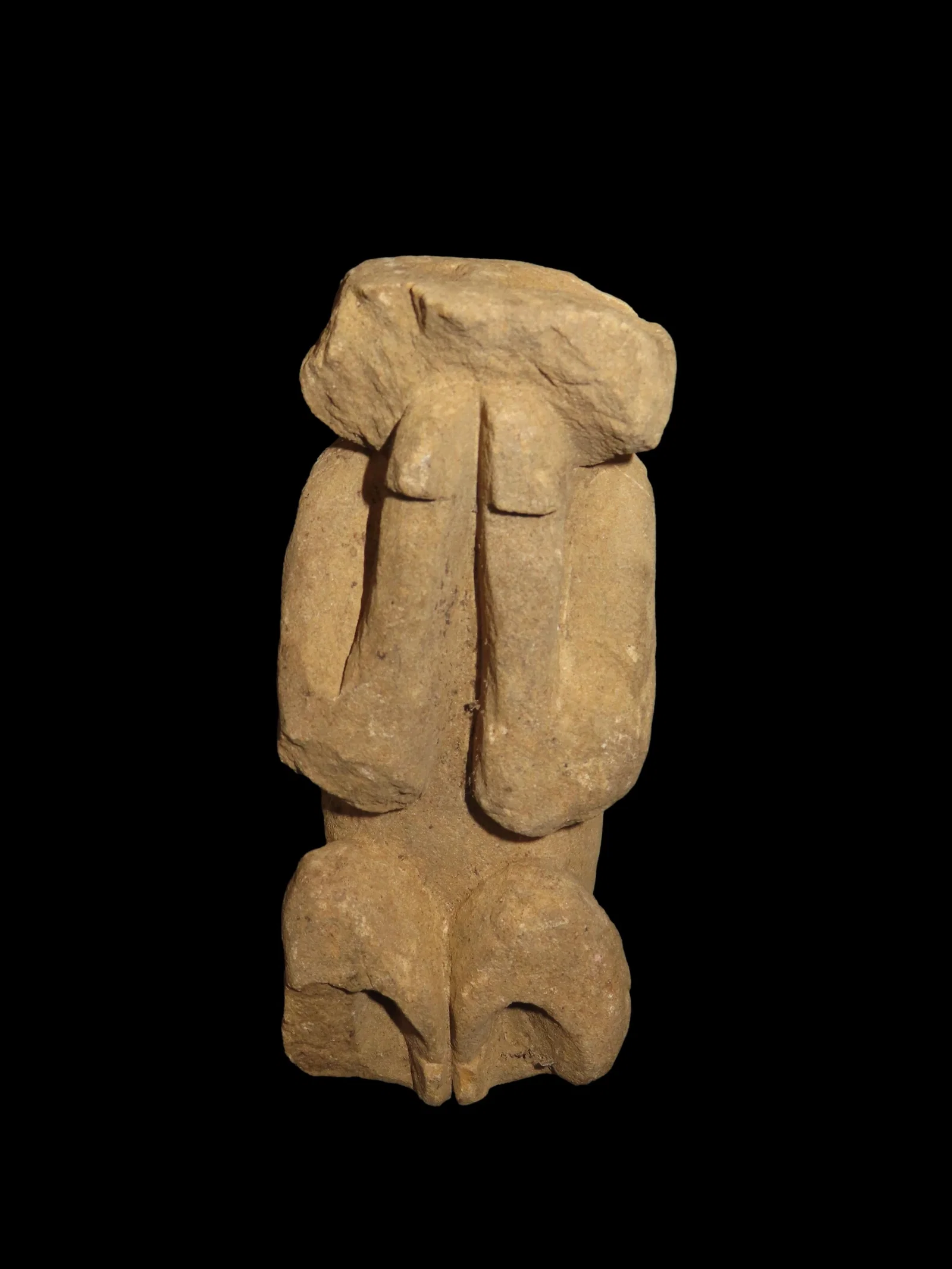 Rare 5 5/8" Hohokam / Anasazi Human Effigy, Southwest US. Motley COA. Nicely detailed piece with