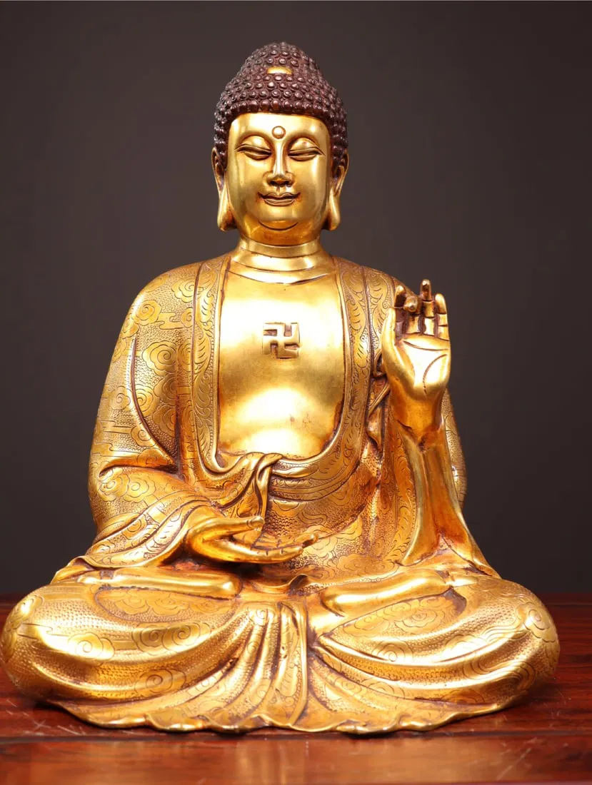 Rare gilt bronze Shakyamuni Buddha statue