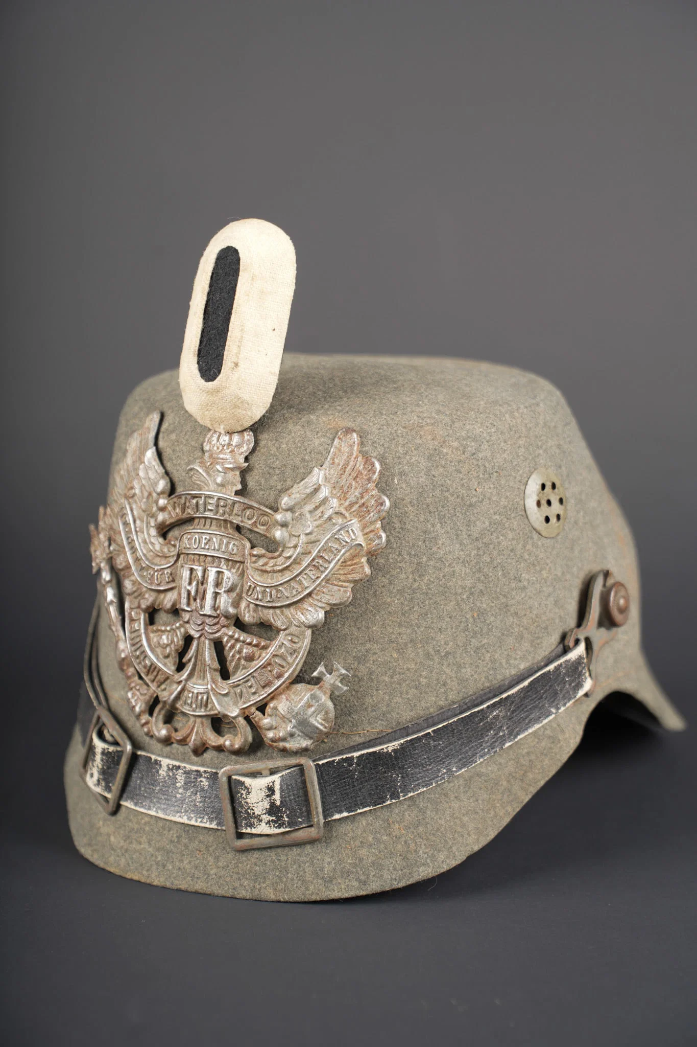 Rare Tschako en feutre du JB10 de Hanovre. Rare felt tschako of Hanoverian Jager Battalion 10 (JB