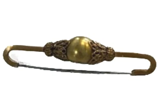 RARE VINTAGE CHANEL KILT PIN